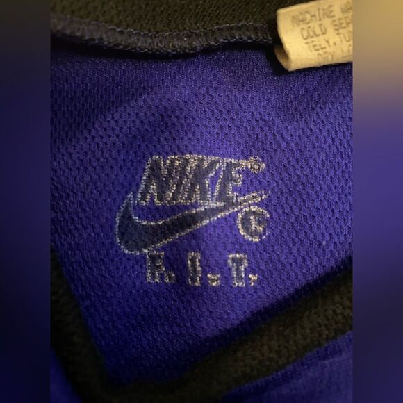 EUC Nike DriFit Size L - Picture 9 of 13